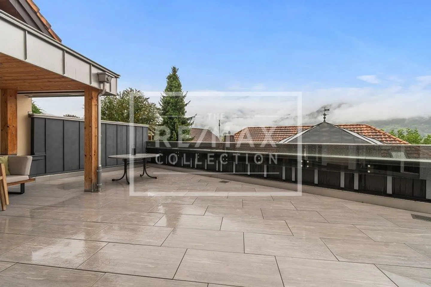 Einfamilienhaus mit grosser Terrasse - Foto 1 von 13