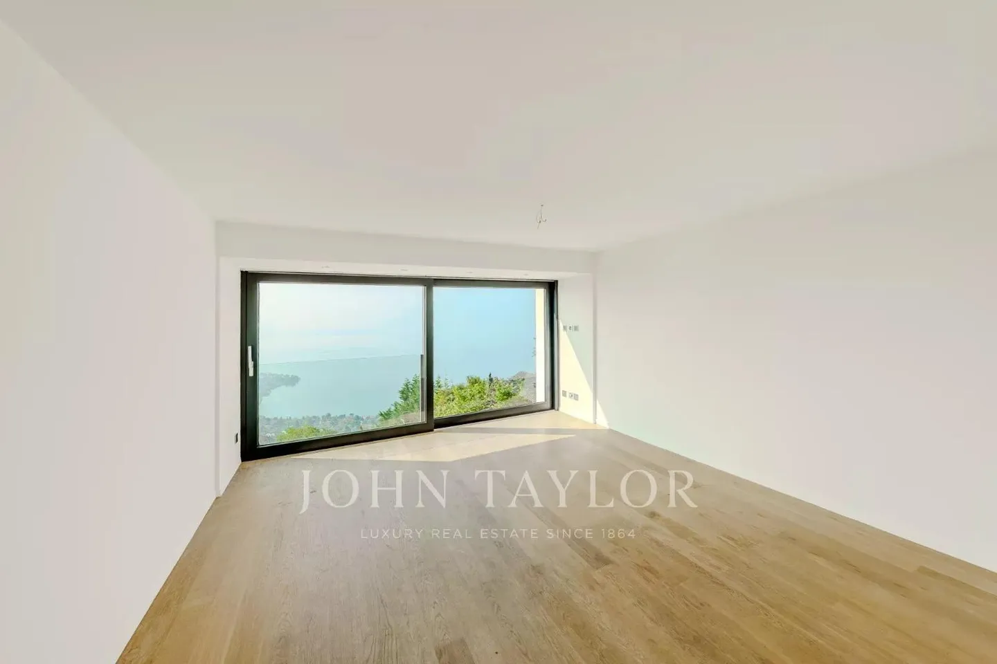 Atemberaubende Villa mit Seeblick - Foto 13 von 13