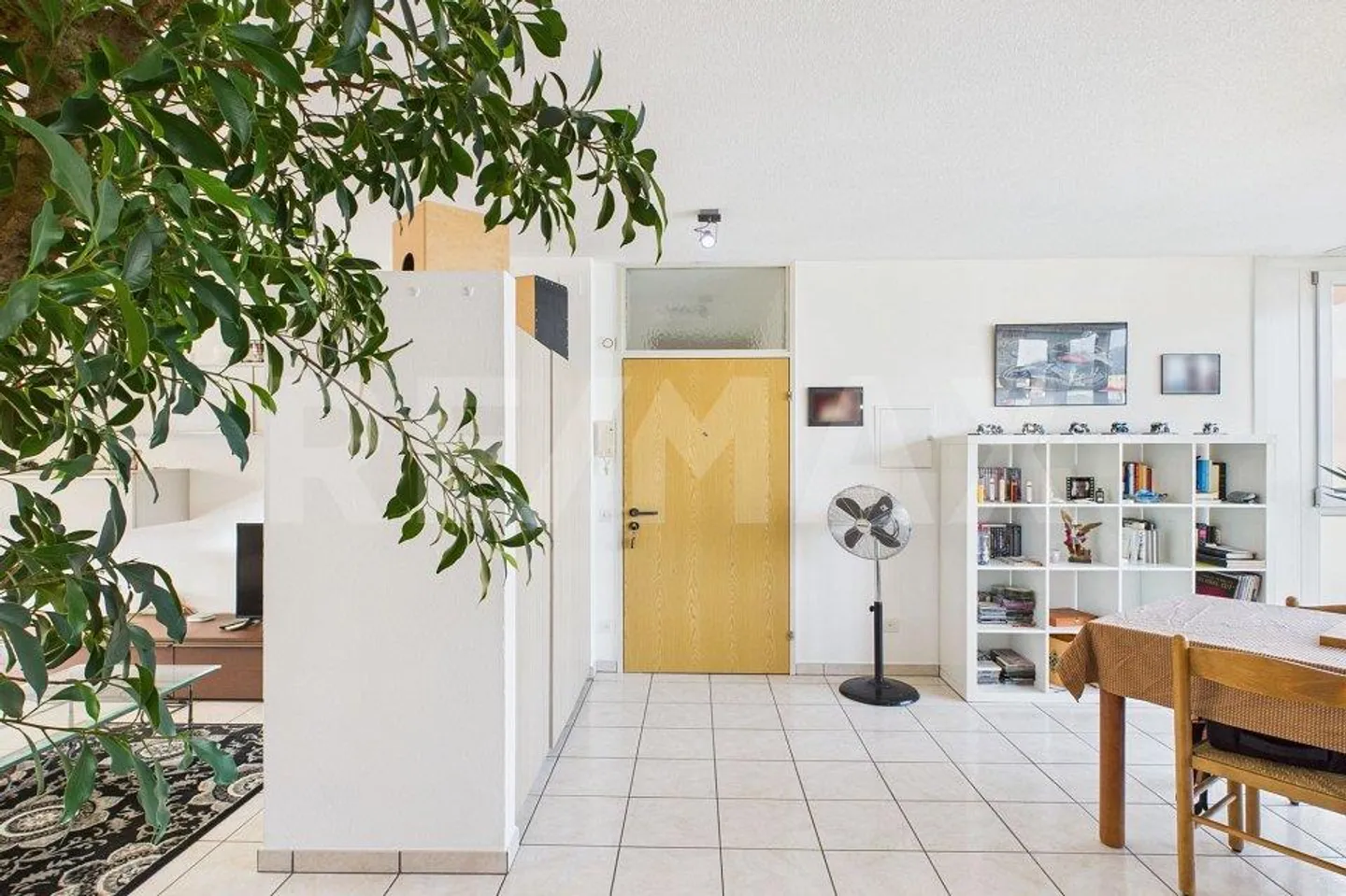 Bright 3 ½ room apartment with terrace in a convenient and residential area - Photo 10 of 13