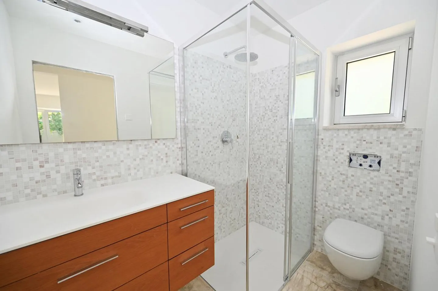 Casa singola in affitto - Foto 10 di 12