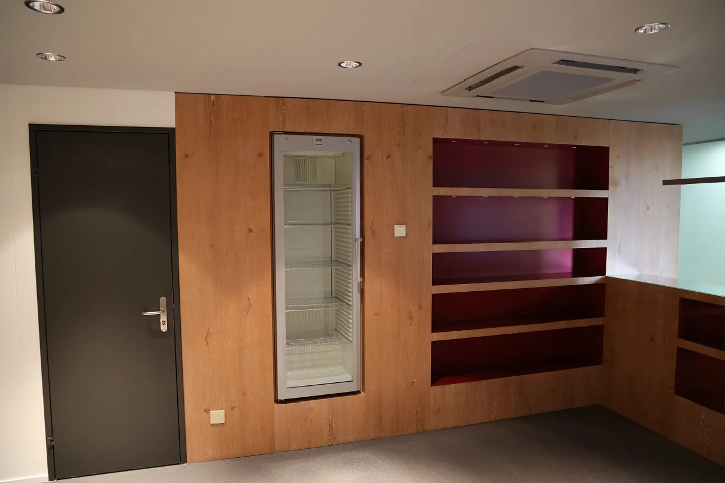 Office Spaces - Photo 2 of 8