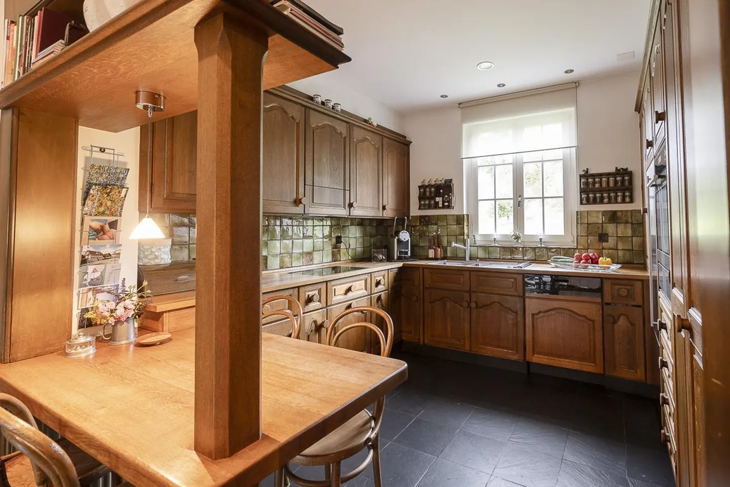 Quality of Life for Rent - Living and Working Under One Roof - Photo 7 of 24