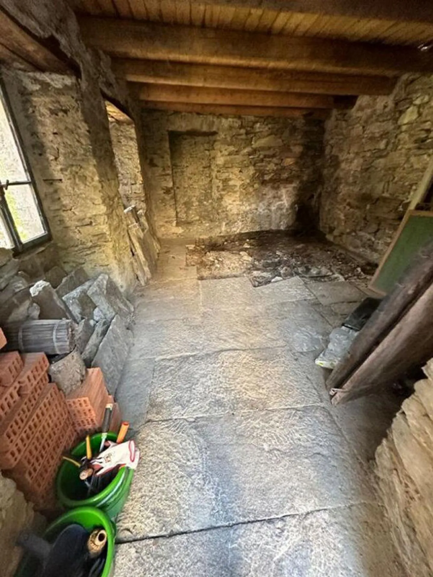 Da ristrutturare casa principale su 4 piani, con giardino | Trasforma un Di... - Foto 8 di 10