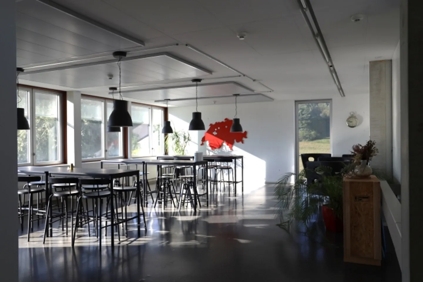 Commercial - Photo 5 of 11