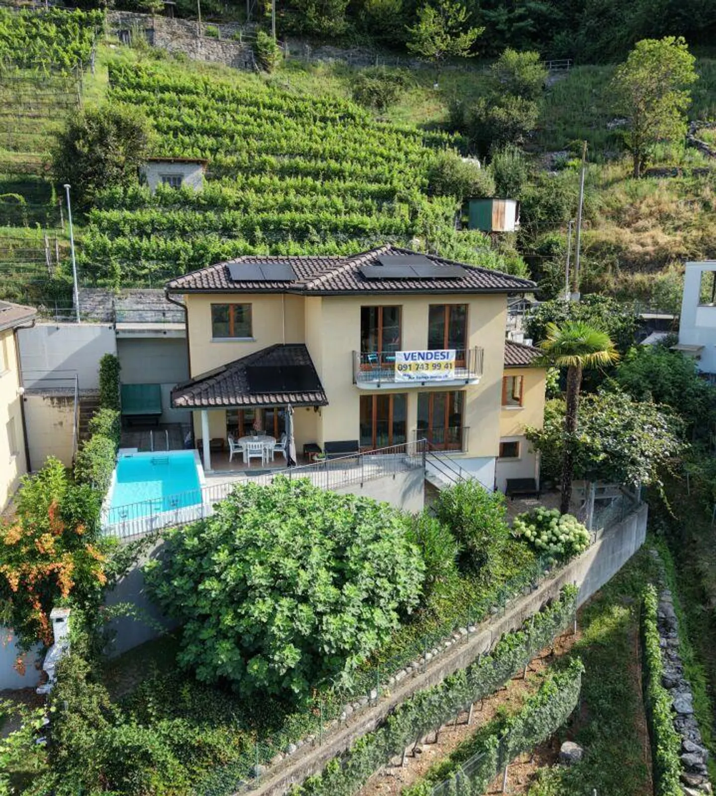 ZU VERKAUFEN IN CUGNASCO - Schönes Einfamilienhaus mit 5,5 Zimmern in sehr gutem Zustand - Foto 1 von 18