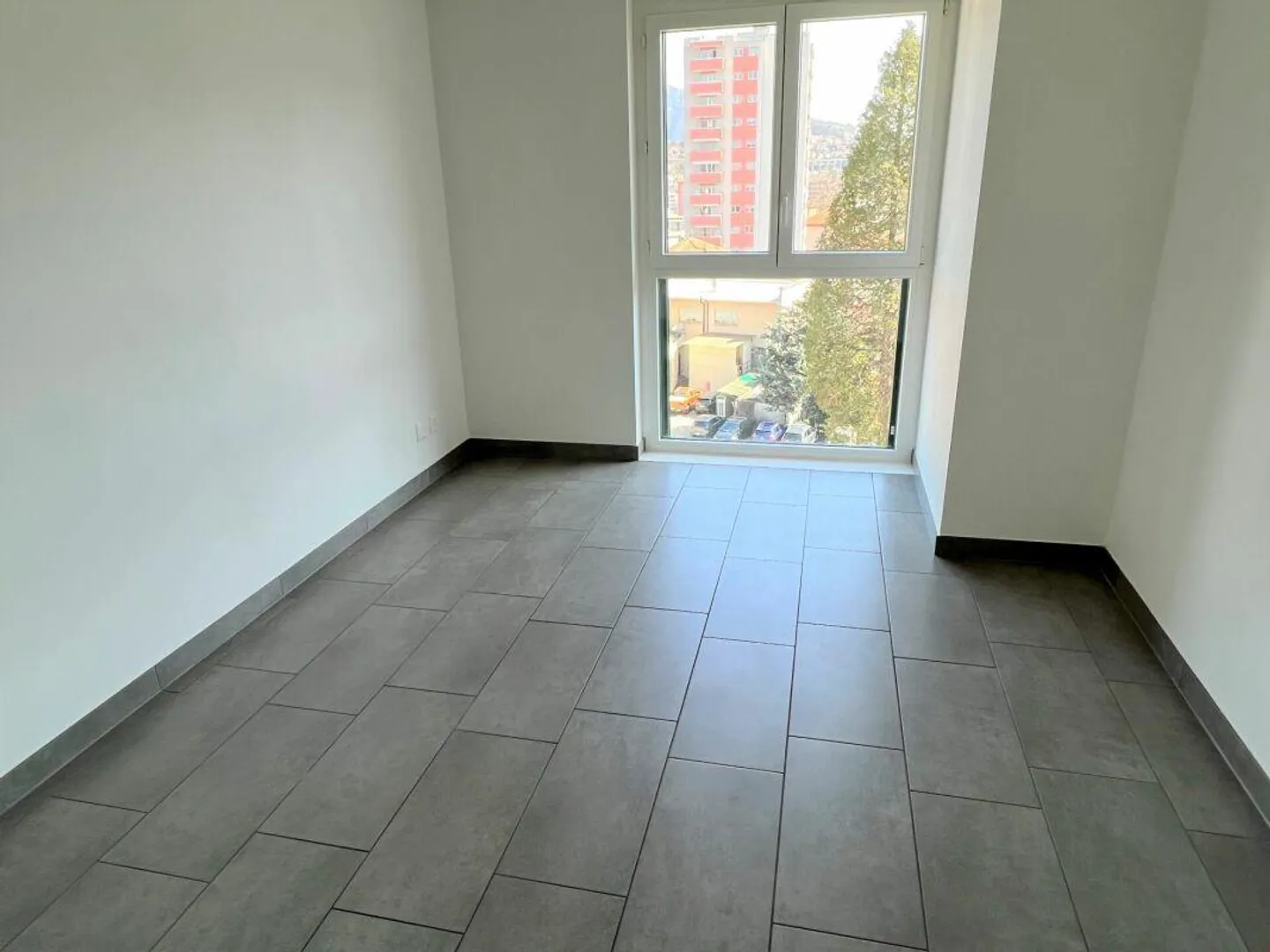 New and modern 4.5-room apartments - Photo 5 of 10