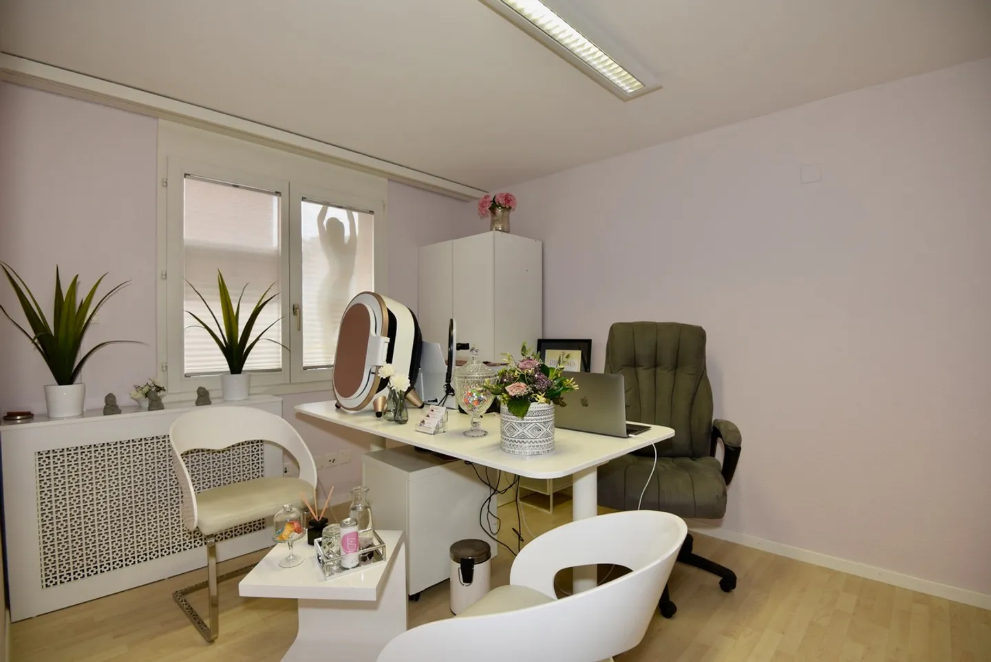 Looking for a new tenant for fully furnished office/practice space - Photo 4 of 8