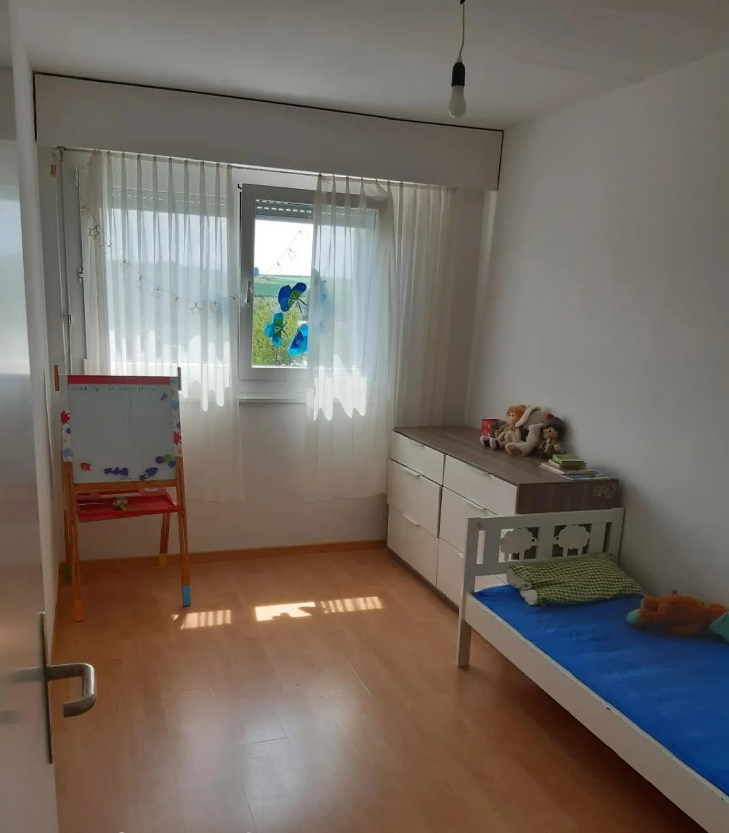 Helle 4-Zimmer-Wohnung mit Aussicht - Foto 6 von 9