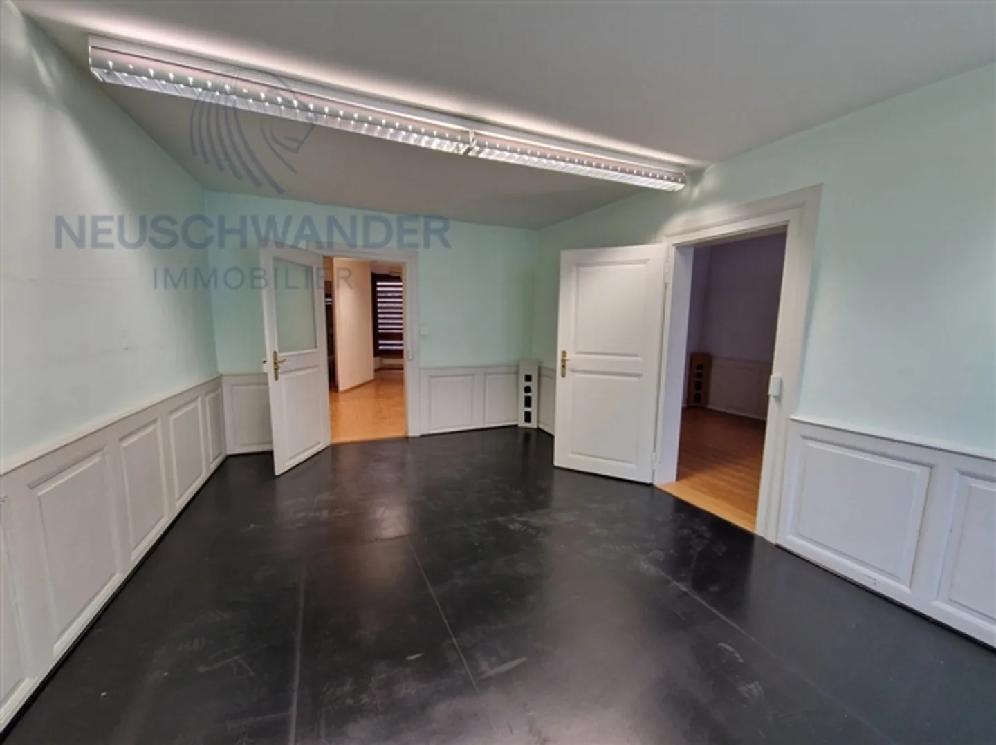 Duplex Commercial Space of 105.45 m² - Photo 4 of 5