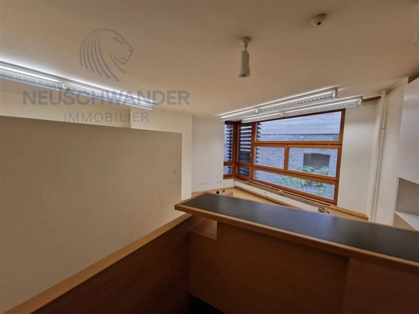 Duplex Commercial Space of 105.45 m² - Photo 5 of 5