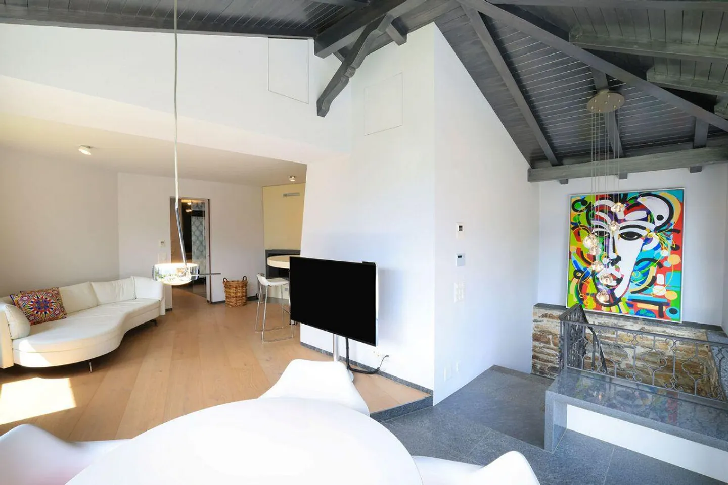 Beeindruckende Villa mit Seeblick - Foto 9 von 17