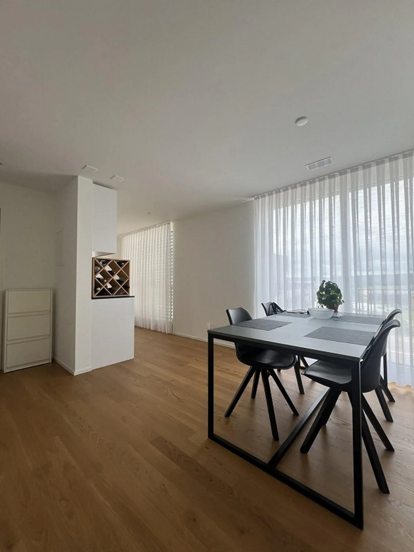 Attractive Apartment on the Outskirts - Photo 5 of 5