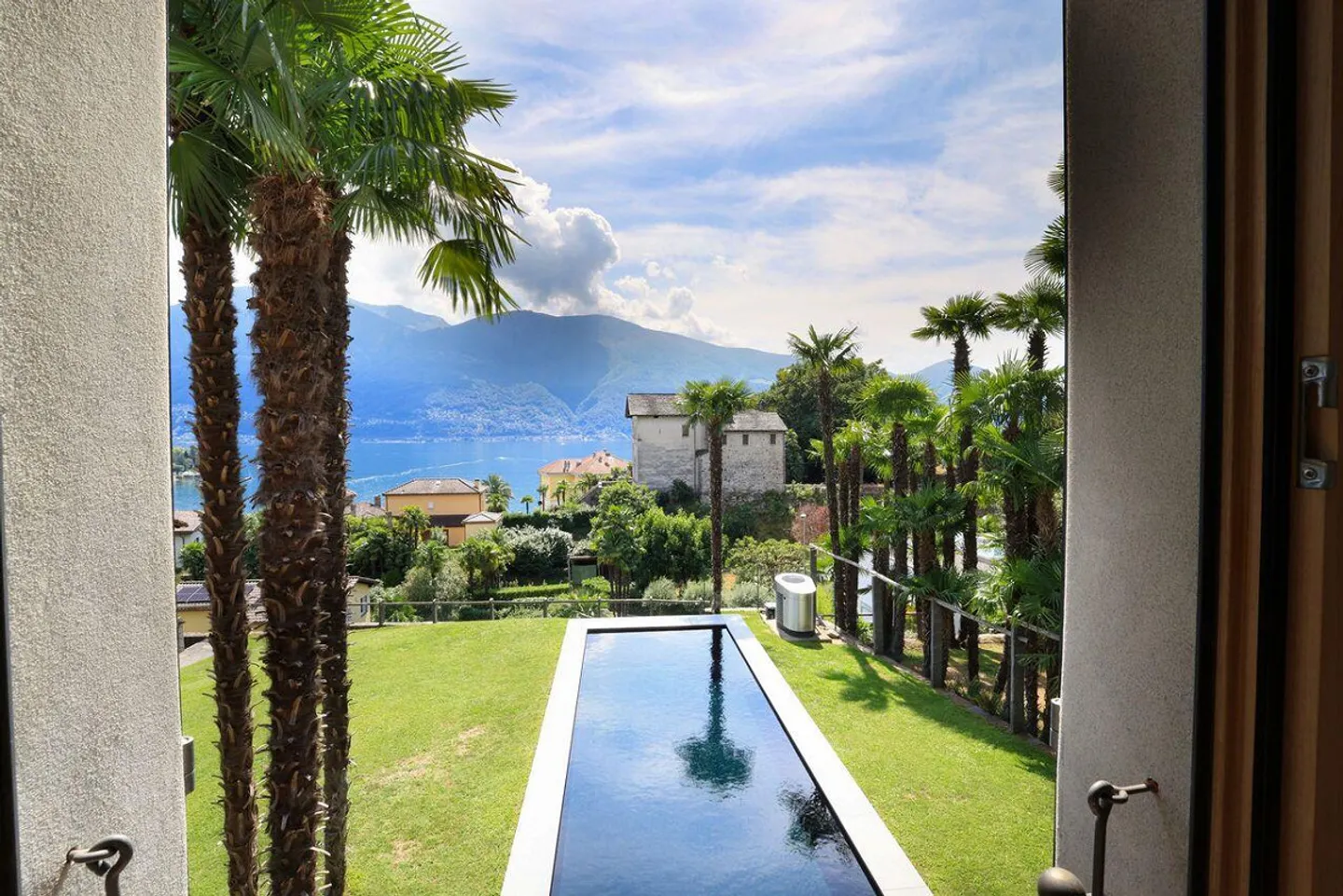 Beeindruckende Villa mit Seeblick - Foto 17 von 17
