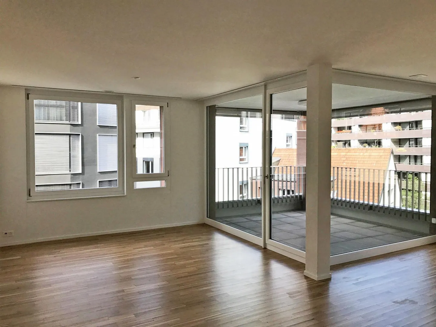 Modern Apartment in Zurich - Photo 8 of 9