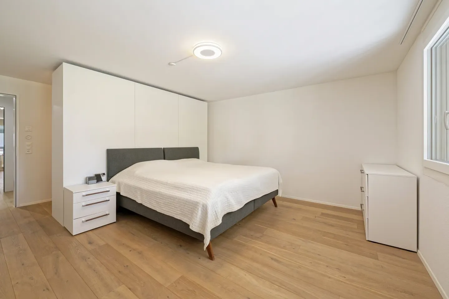 Appartement en duplex de 3,5 pièces avec jardin moderne - Photo 7 sur 8