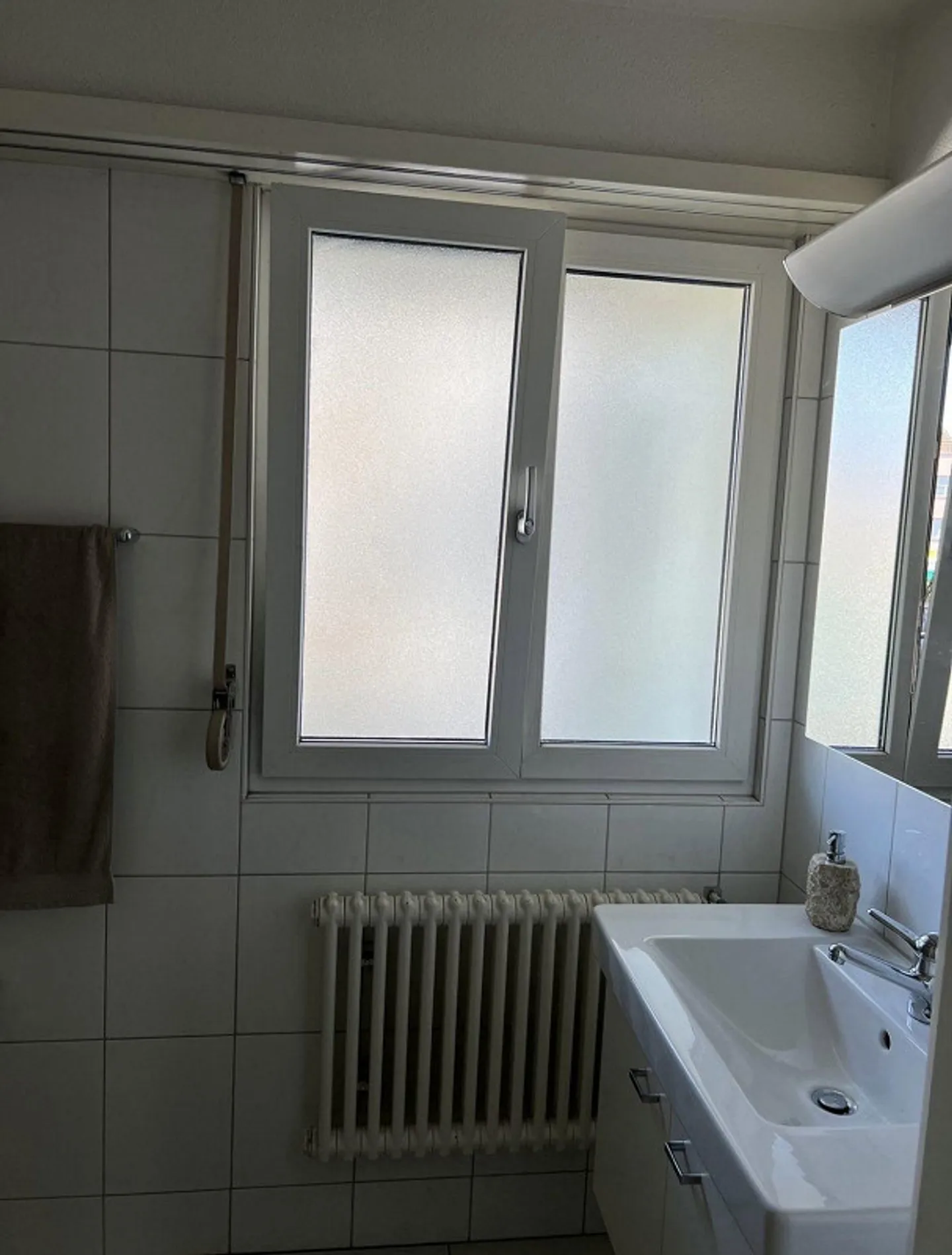 Belle appartement de 2,5 pièces à durée limitée dans un emplacement privilégié - Photo 4 sur 4