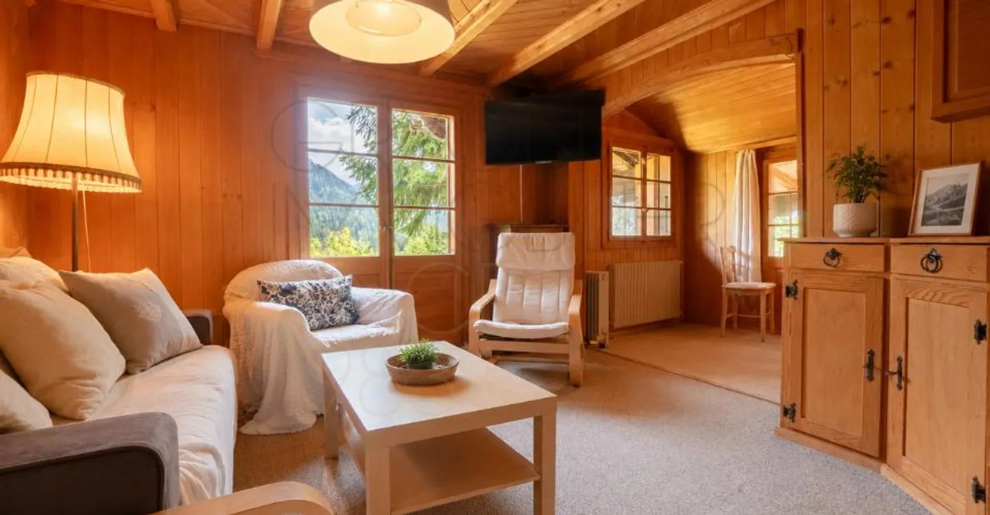 4.5-room chalet to renovate in Gryon, view and calm - Photo 2 of 11