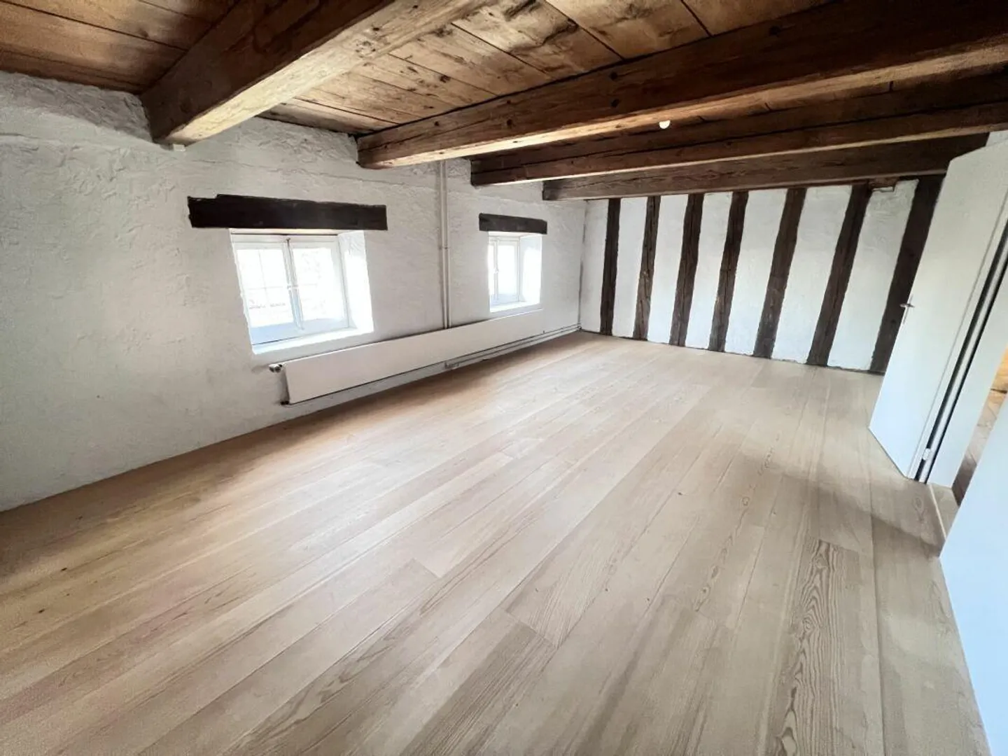 Working in the Castle! Office or Studio Spaces (from 30m2) - Photo 8 of 10