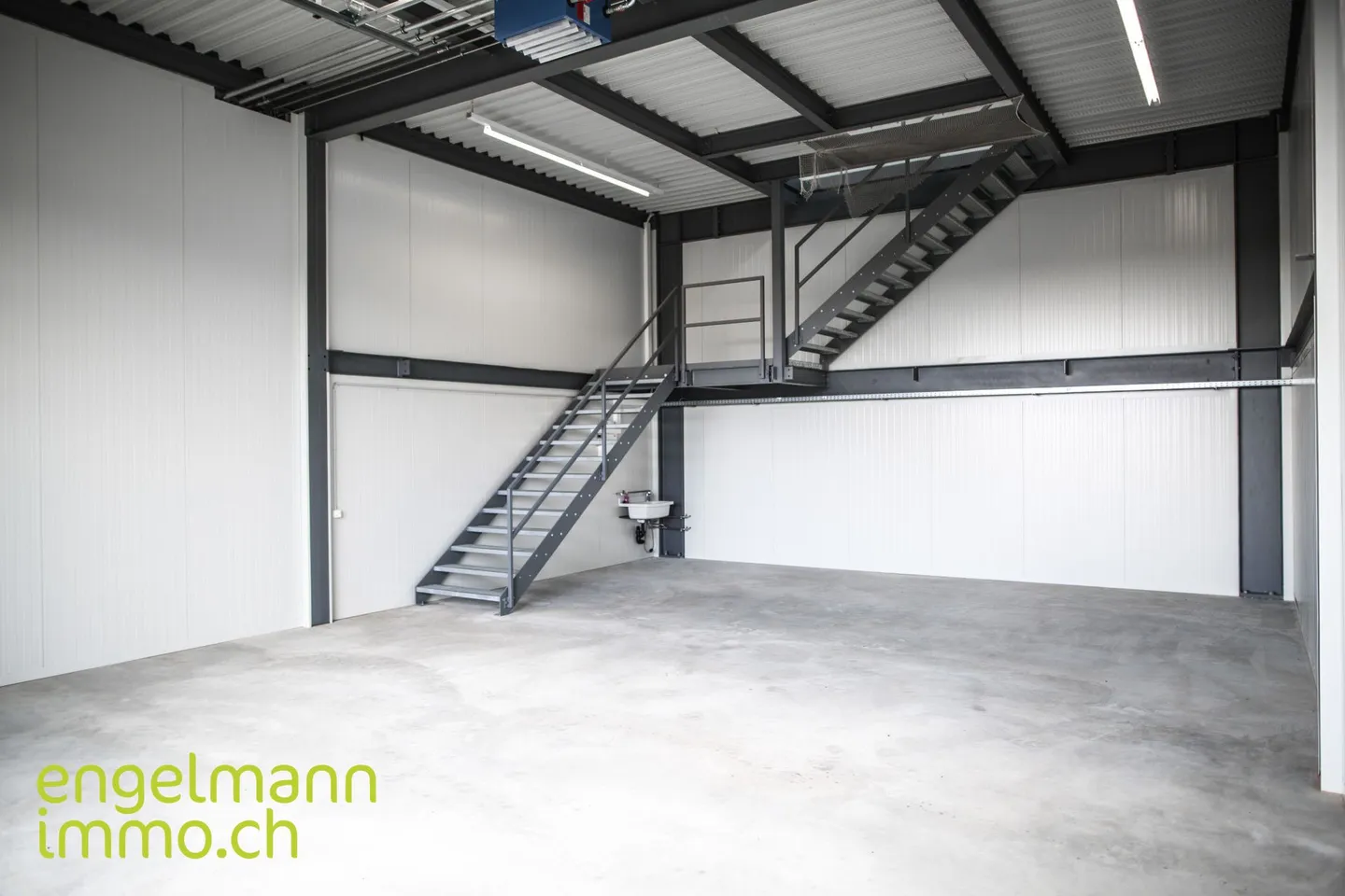 New industrial and commercial spaces - Photo 9 of 13