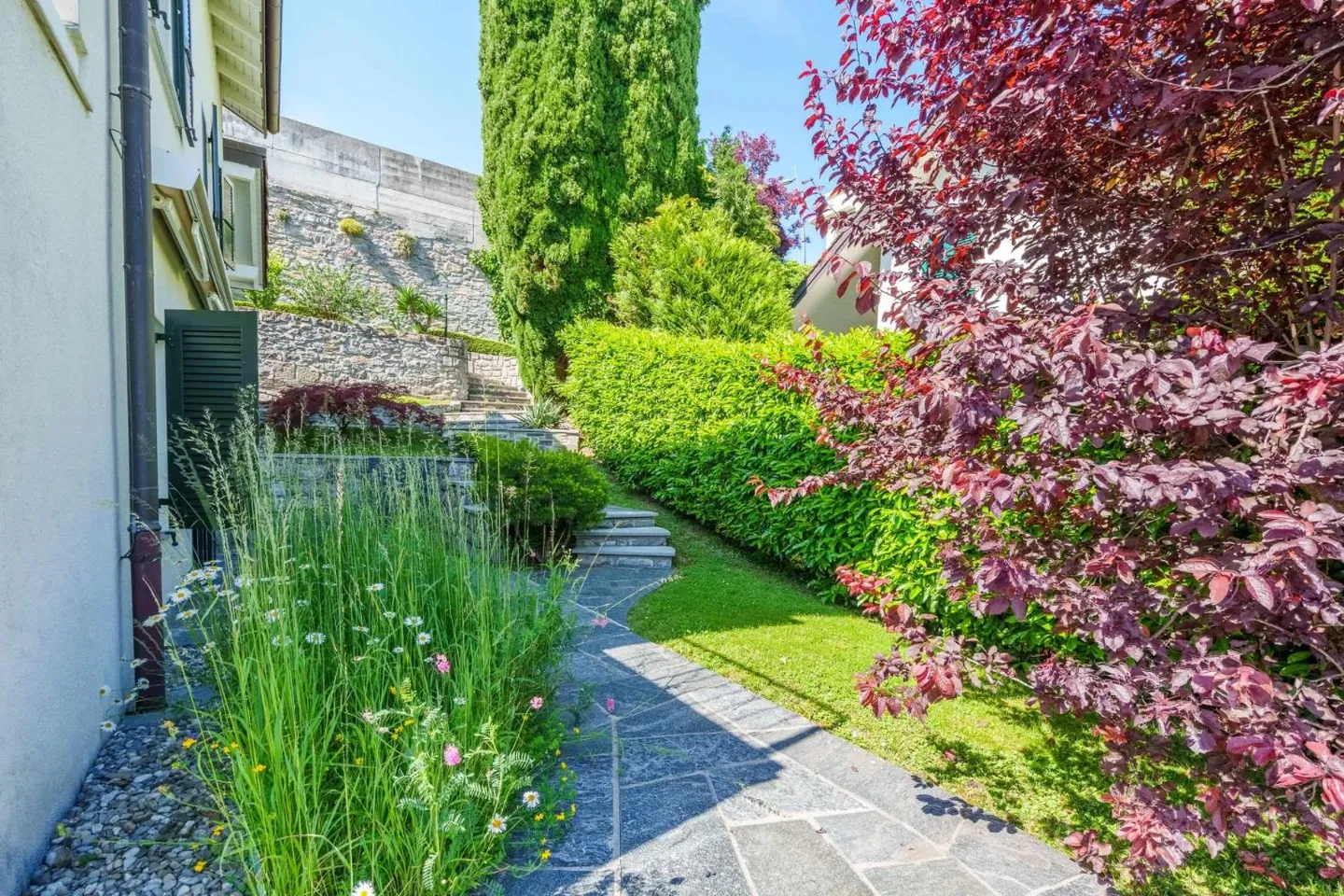 Propriété d'exception au lac - Photo 4 sur 13