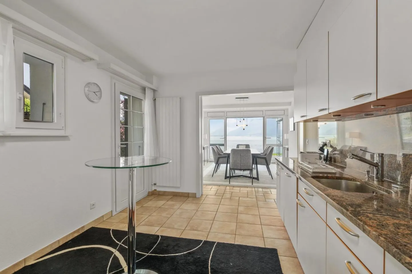 Propriété d'exception au lac - Photo 6 sur 13