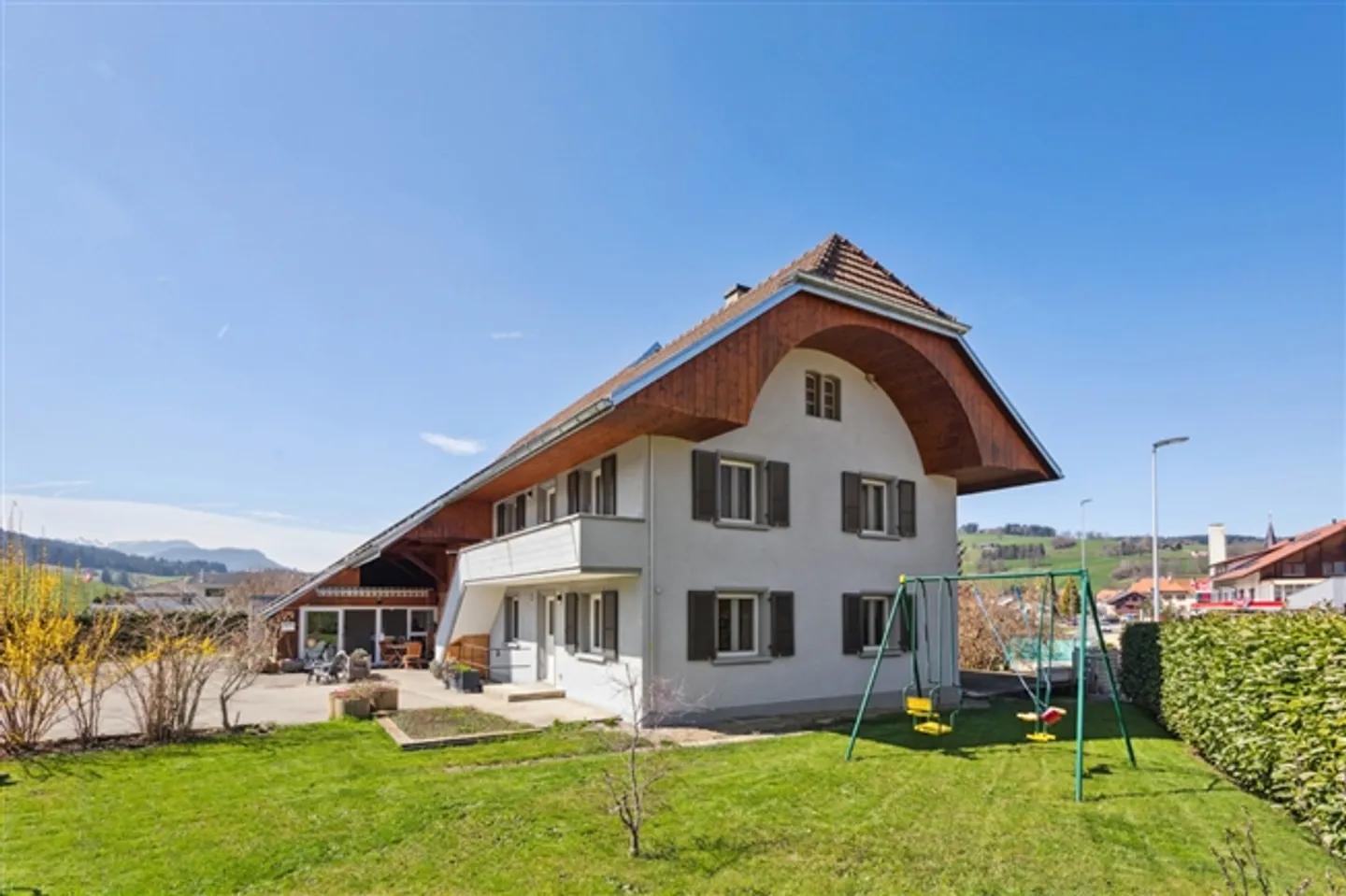 Charmant ferme rénovée au cœur du village - Photo 1 sur 9