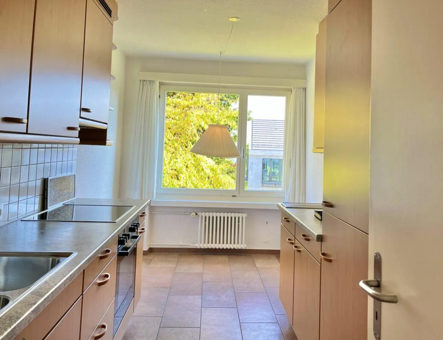 Well-kept 4-room apartment: be at home in immediate proximity to the lake and city center! - Photo 5 of 9