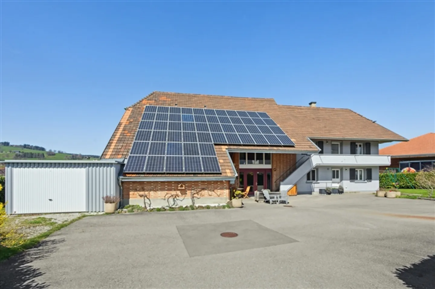 Charmant ferme rénovée au cœur du village - Photo 2 sur 9
