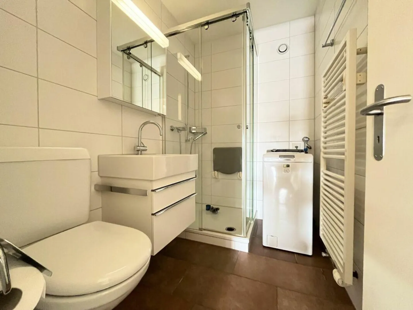 Well-kept 4-room apartment: be at home in immediate proximity to the lake and city center! - Photo 8 of 9