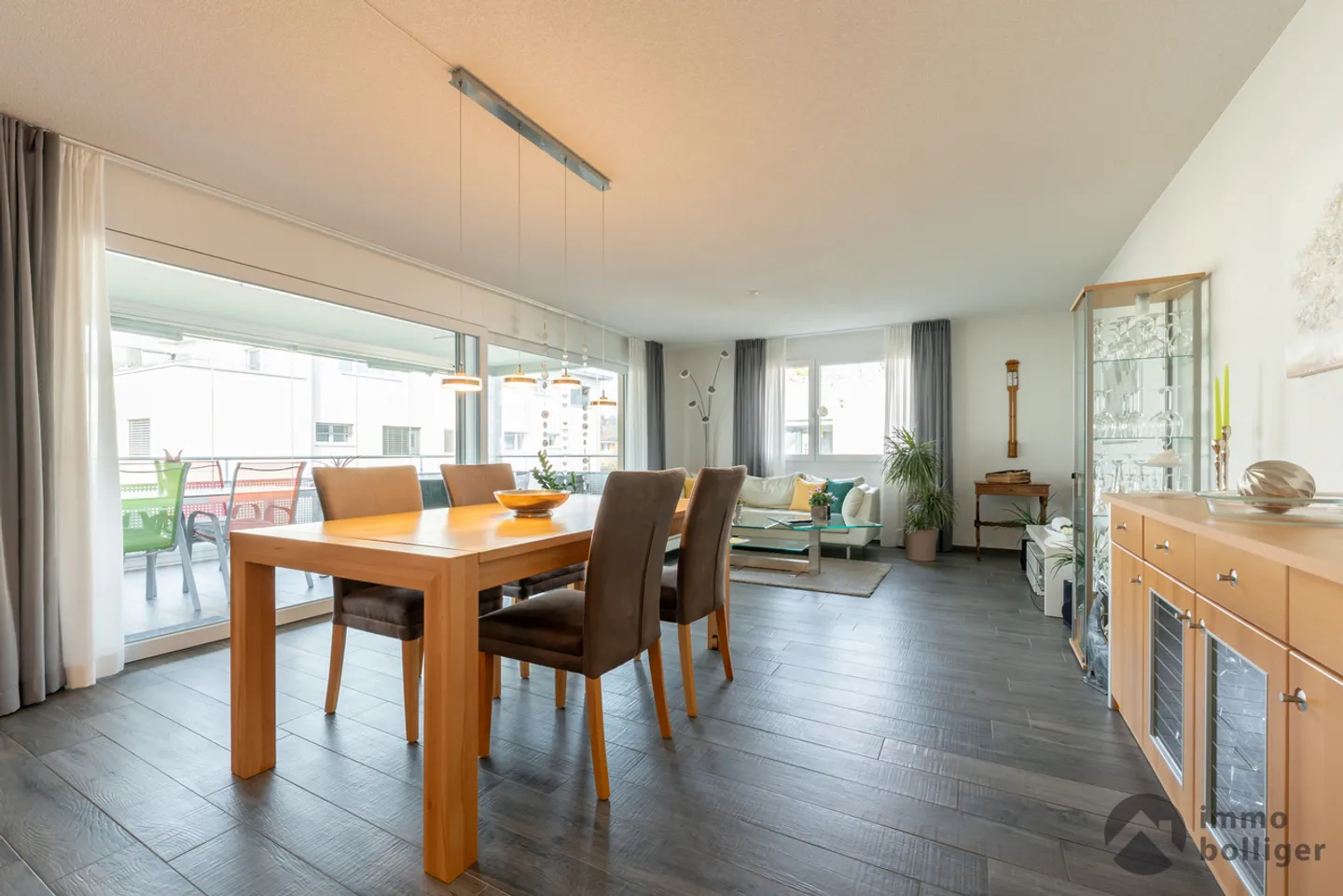 Bright condominium with view and comfort near Zofingen train station - Photo 2 of 12