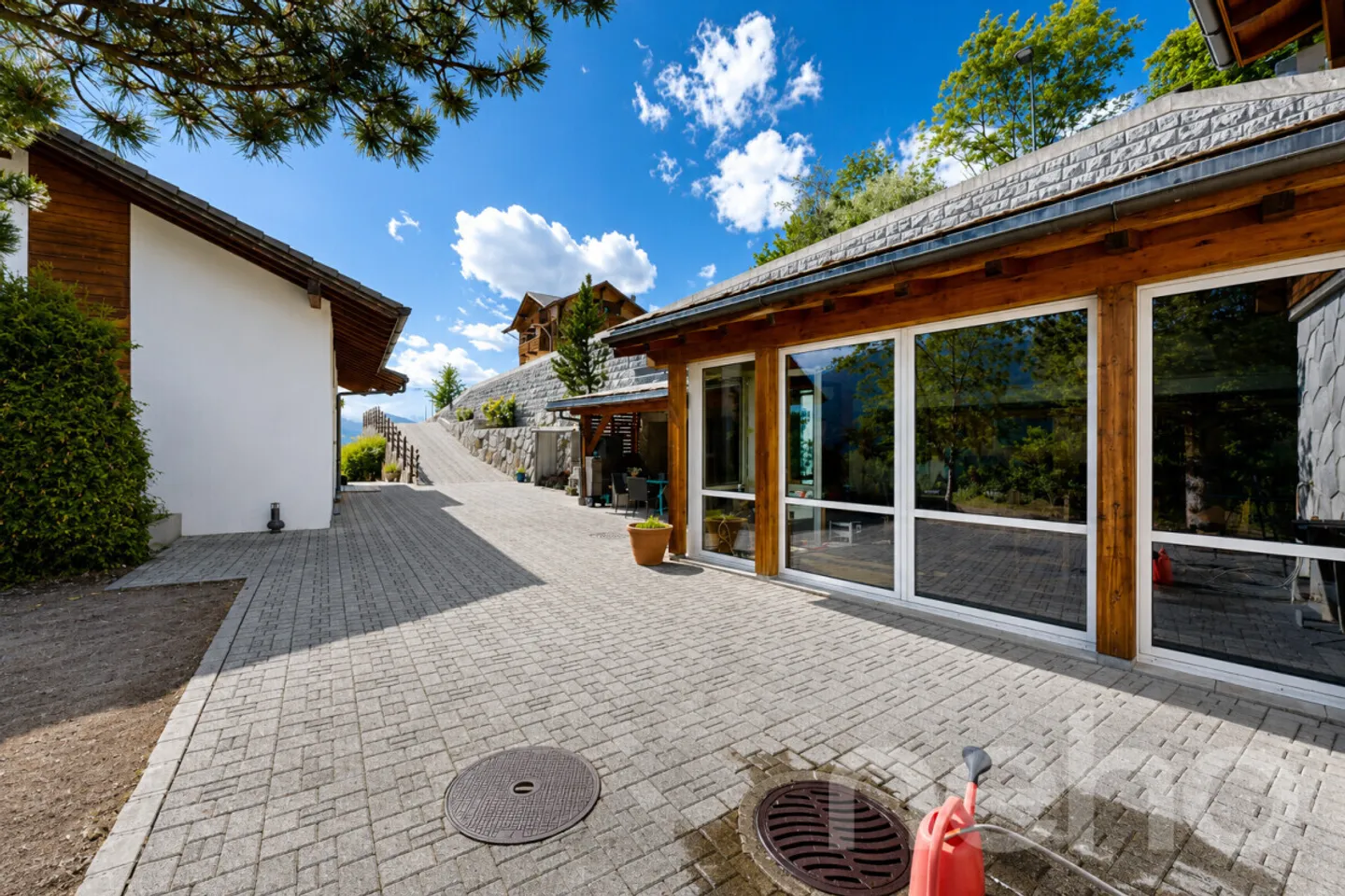 Chalet Charmant avec Vue Montagne - Photo 4 sur 12