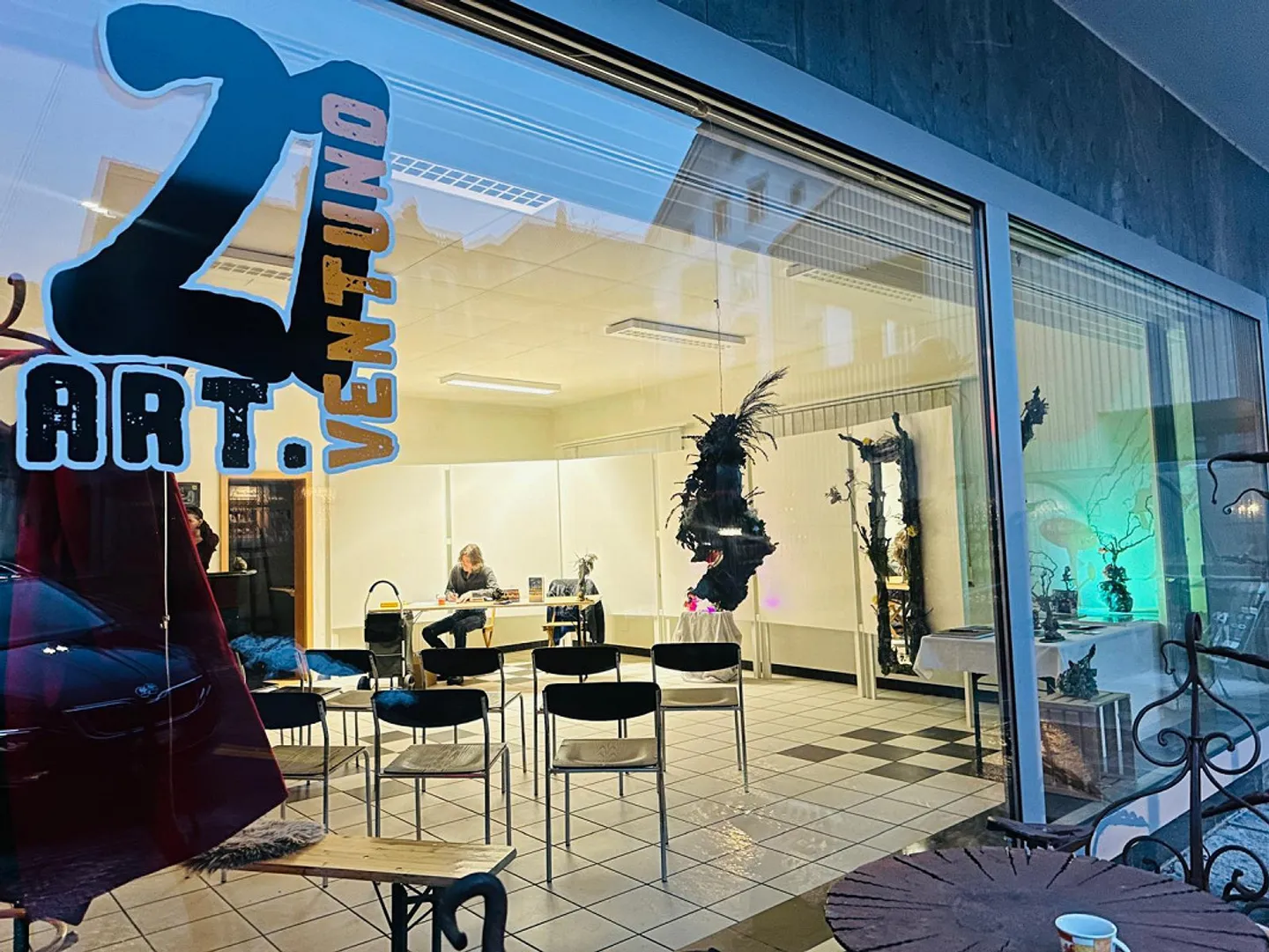 Espace de vente au centre de Schwyz - Photo 3 sur 5