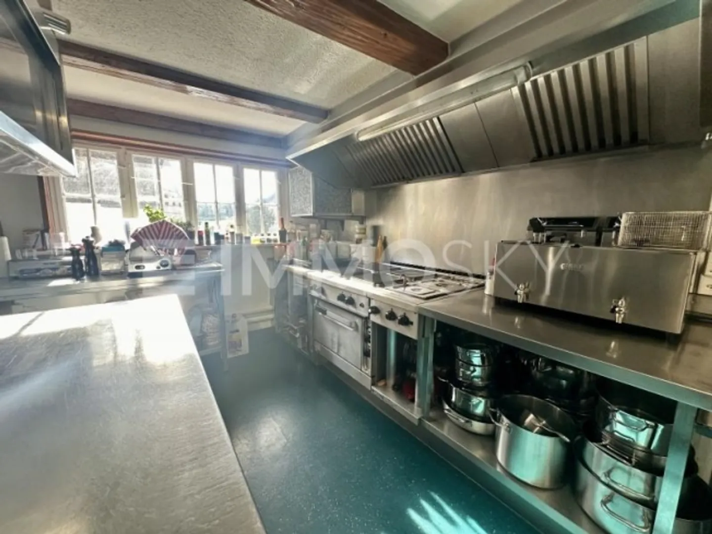 Investimento solido proprietà a reddito con gastronomia - 6,6% - Foto 7 di 7
