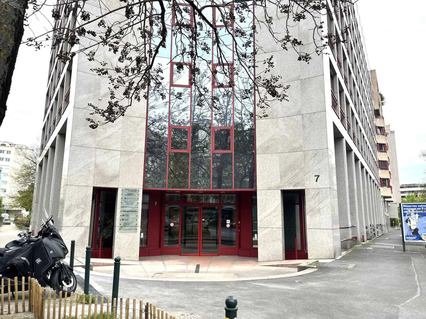 Bureau spacieux à Genève - Photo 2 sur 9