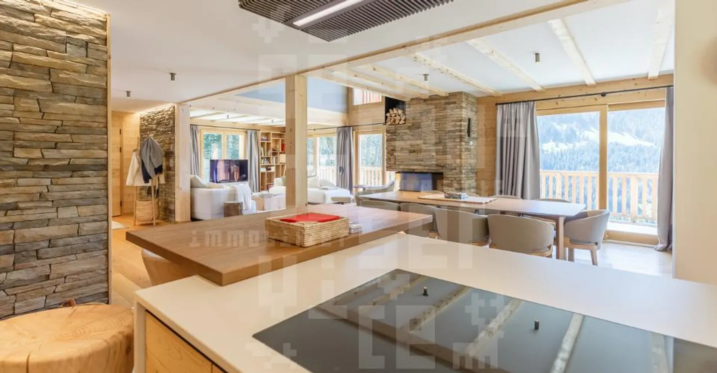 8-room chalet with stunning views - Photo 8 of 12