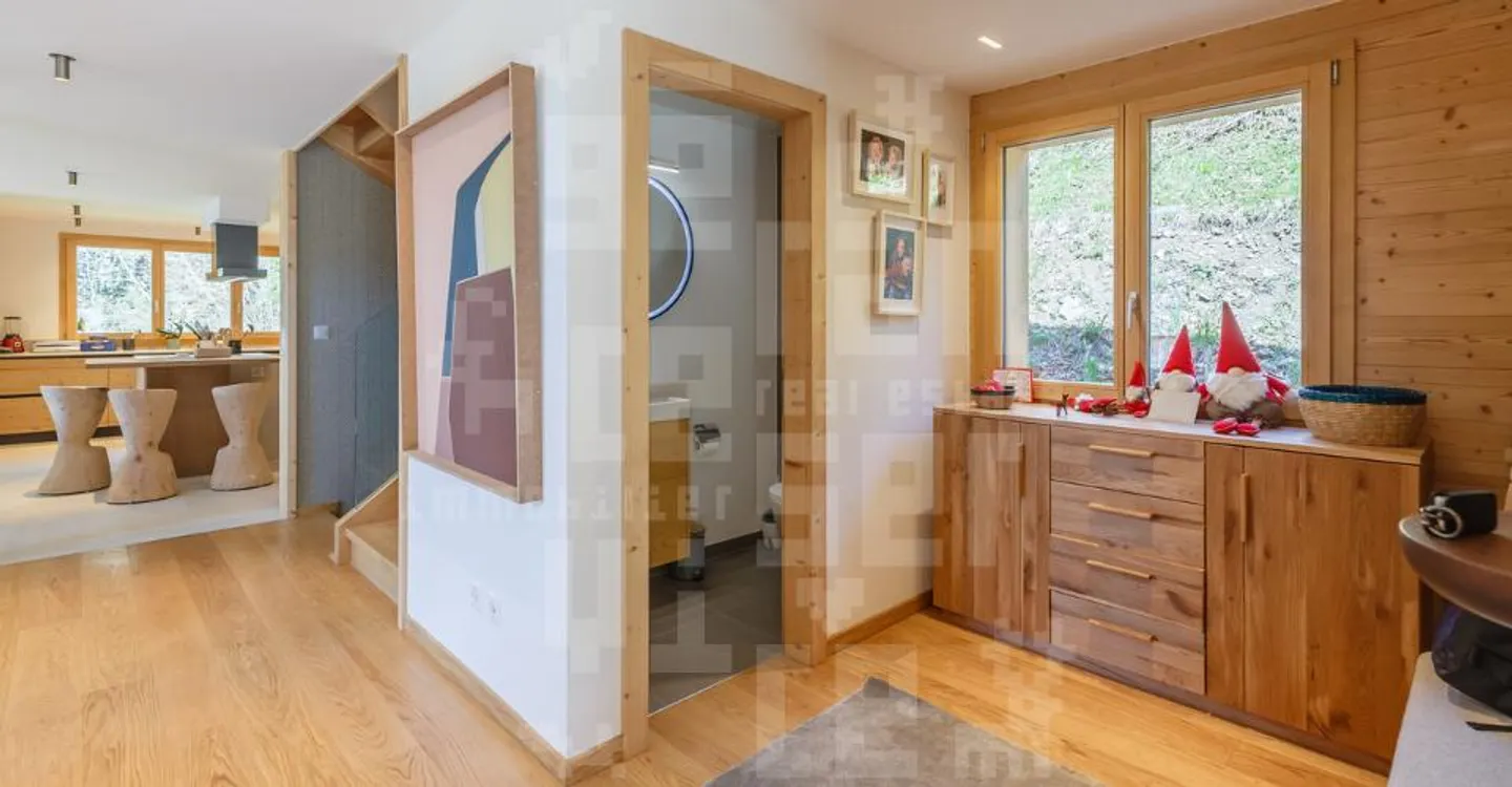 8-room chalet with stunning views - Photo 10 of 12
