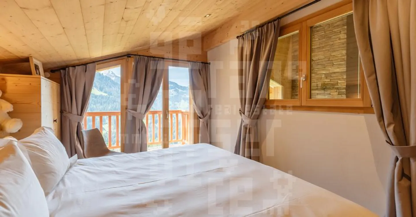 8-room chalet with stunning views - Photo 12 of 12