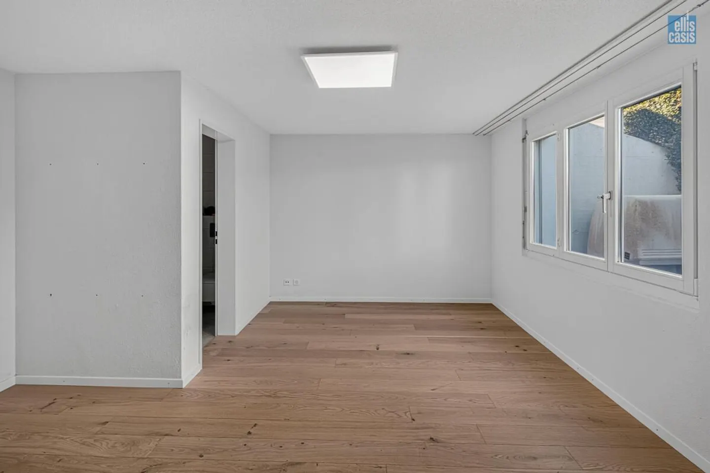 Maison familiale double de 6,5 pièces pour vivre et se sentir bien - Photo 4 sur 13