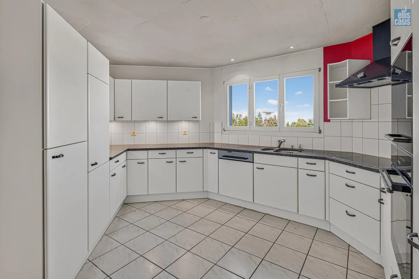 Maison familiale double de 6,5 pièces pour vivre et se sentir bien - Photo 5 sur 13