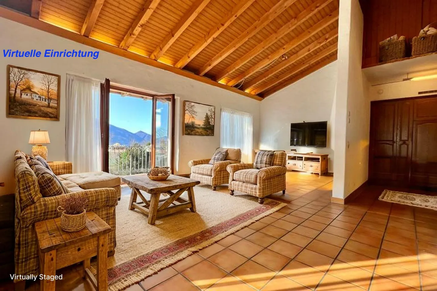 SOLD!!! Charming single-family house with pool and separate guest studio - Photo 4 of 40