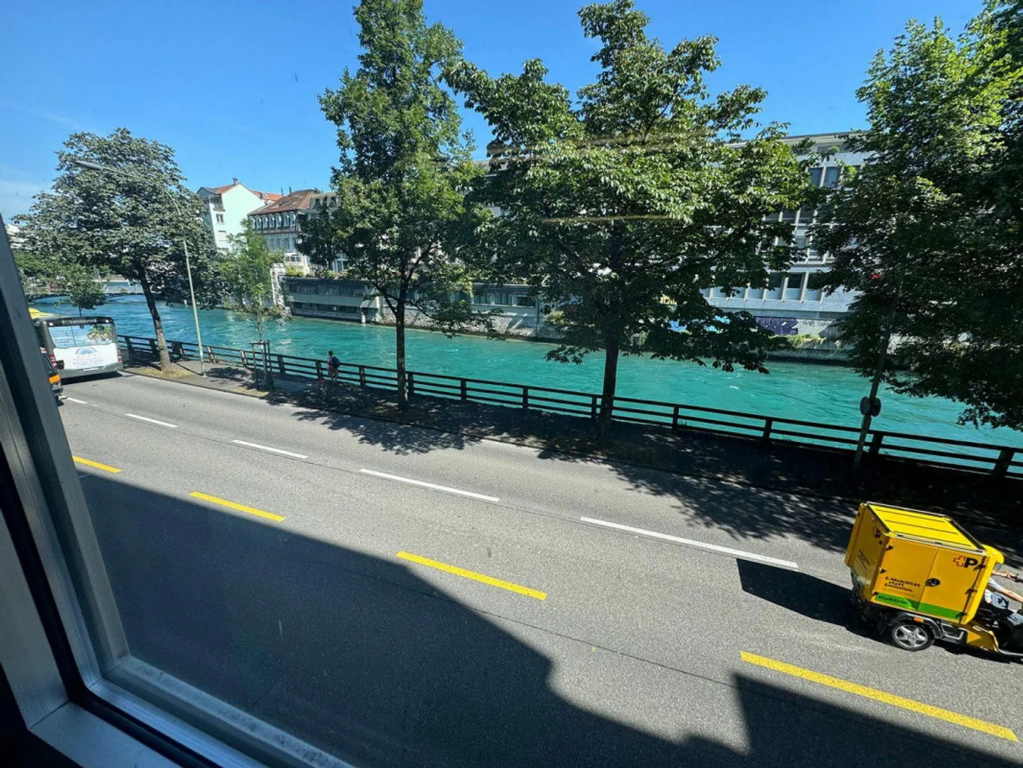 Espace de bureau et commercial central avec vue sur l'Aare - Photo 13 sur 26