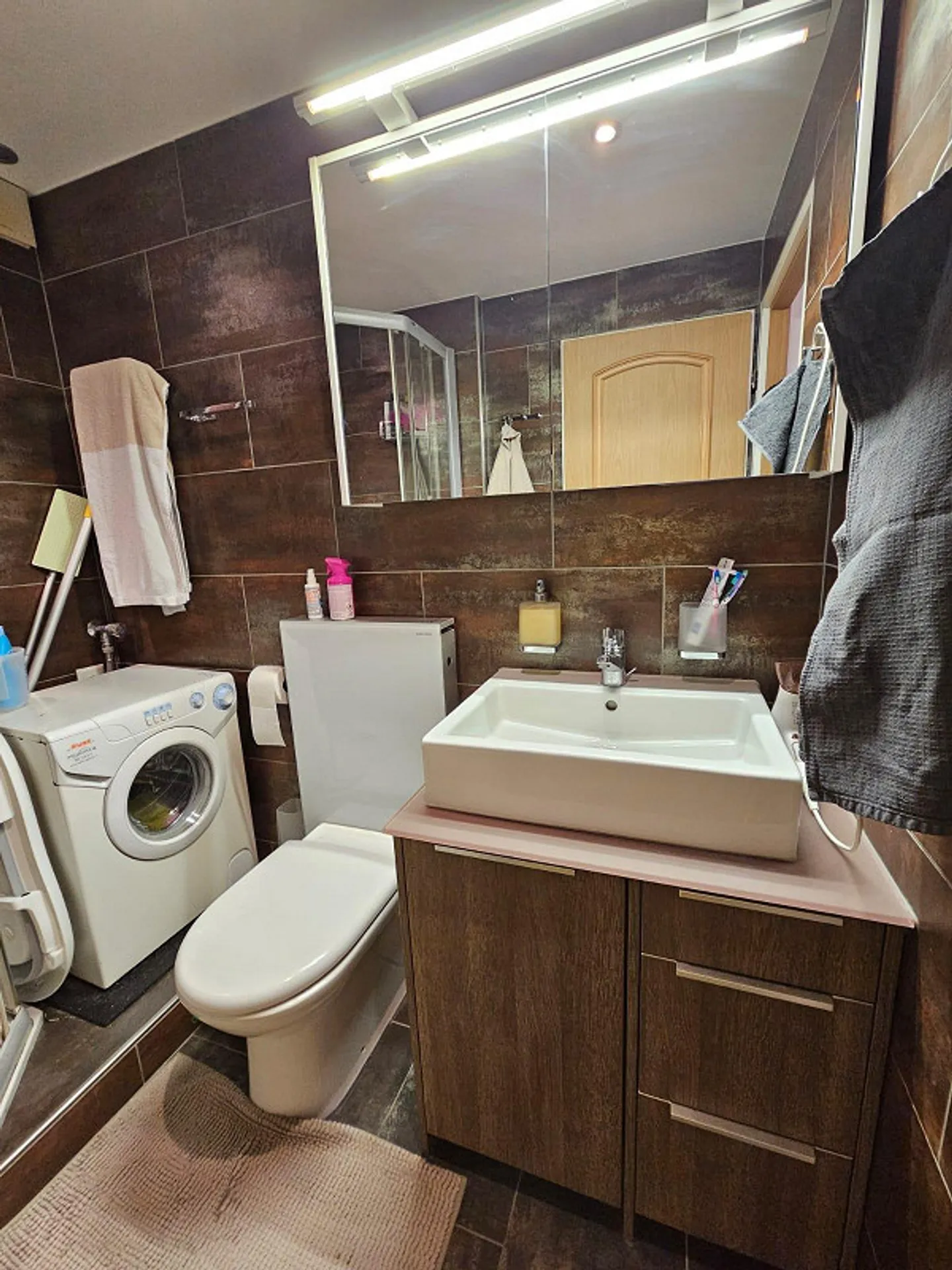 Appartamento moderno di 3,5 stanze con cucina di alta qualità e bella vista - Foto 3 di 10