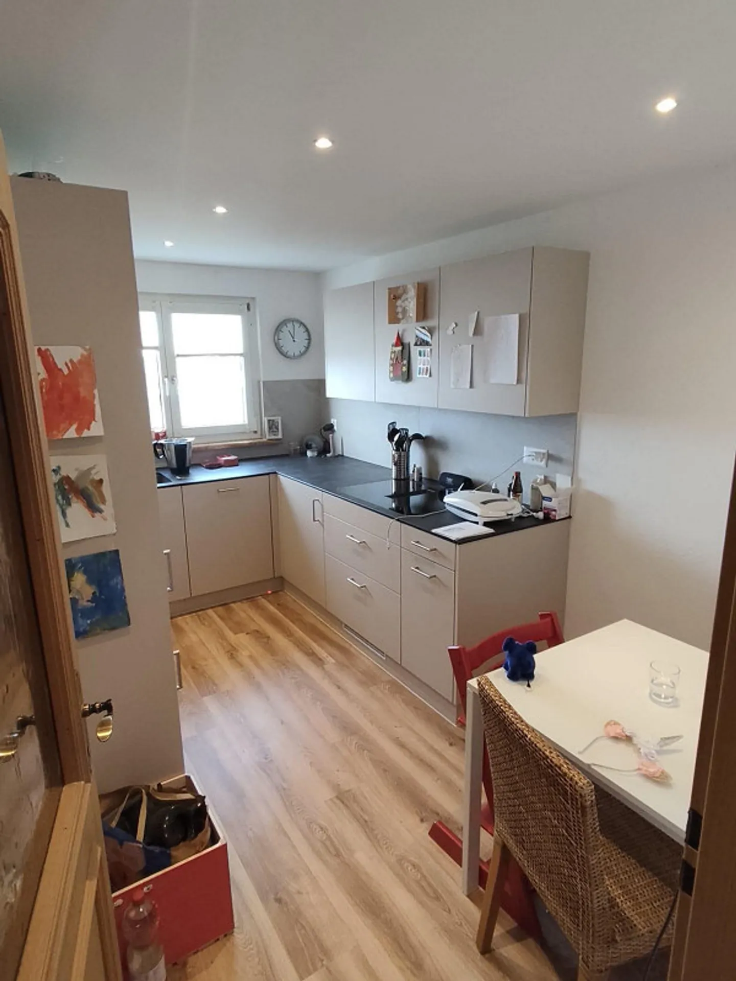 Appartamento moderno di 3,5 stanze con cucina di alta qualità e bella vista - Foto 4 di 10