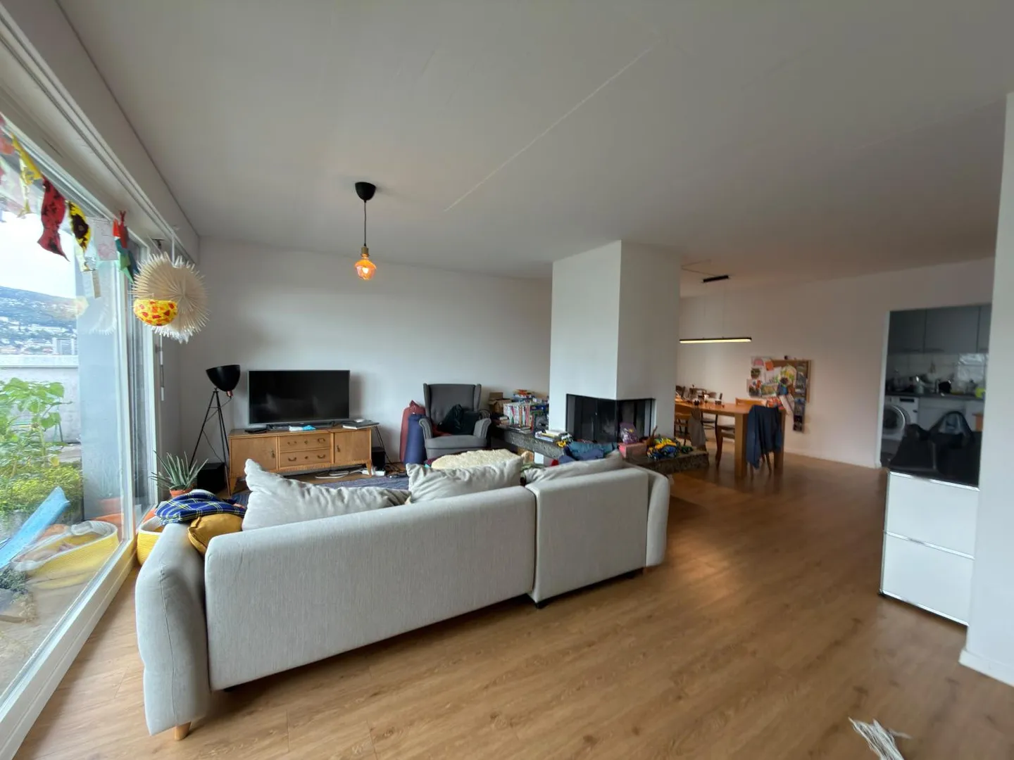 Ampio appartamento attico di 4,5 locali con ampia terrazza panoramica - Foto 1 di 13
