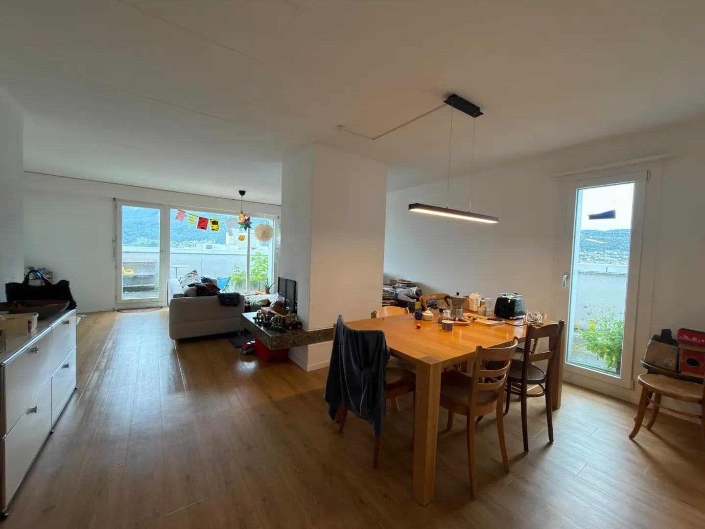 Ampio appartamento attico di 4,5 locali con ampia terrazza panoramica - Foto 2 di 13