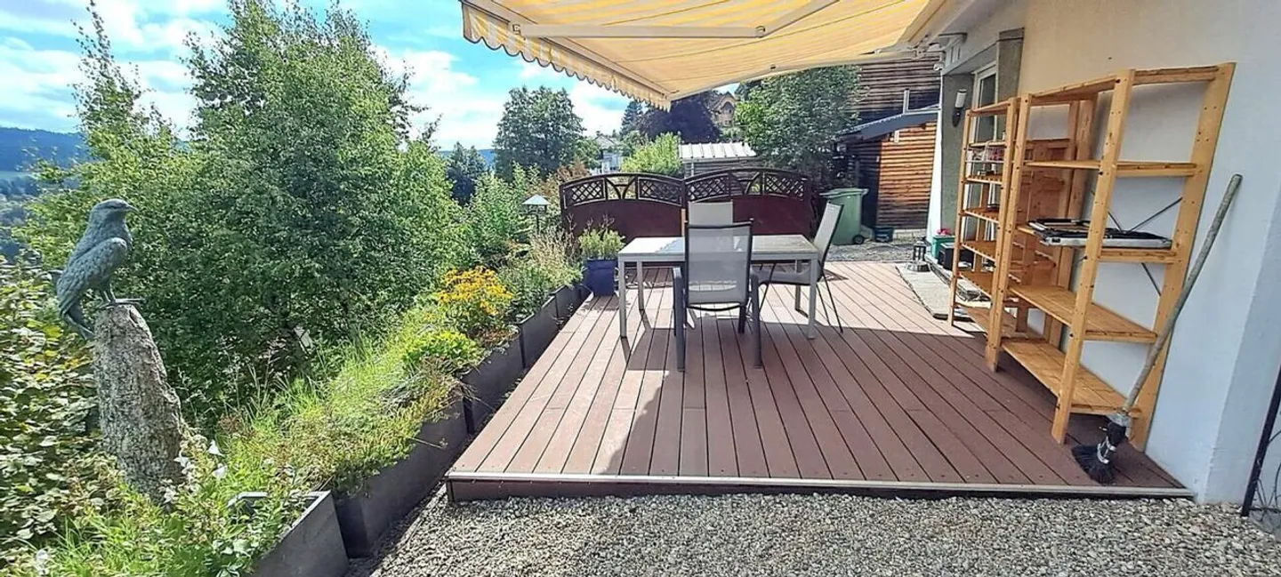 Bel appartement de 3 pièces dans une villa avec terrasse au Locle - Foto 3 von 13