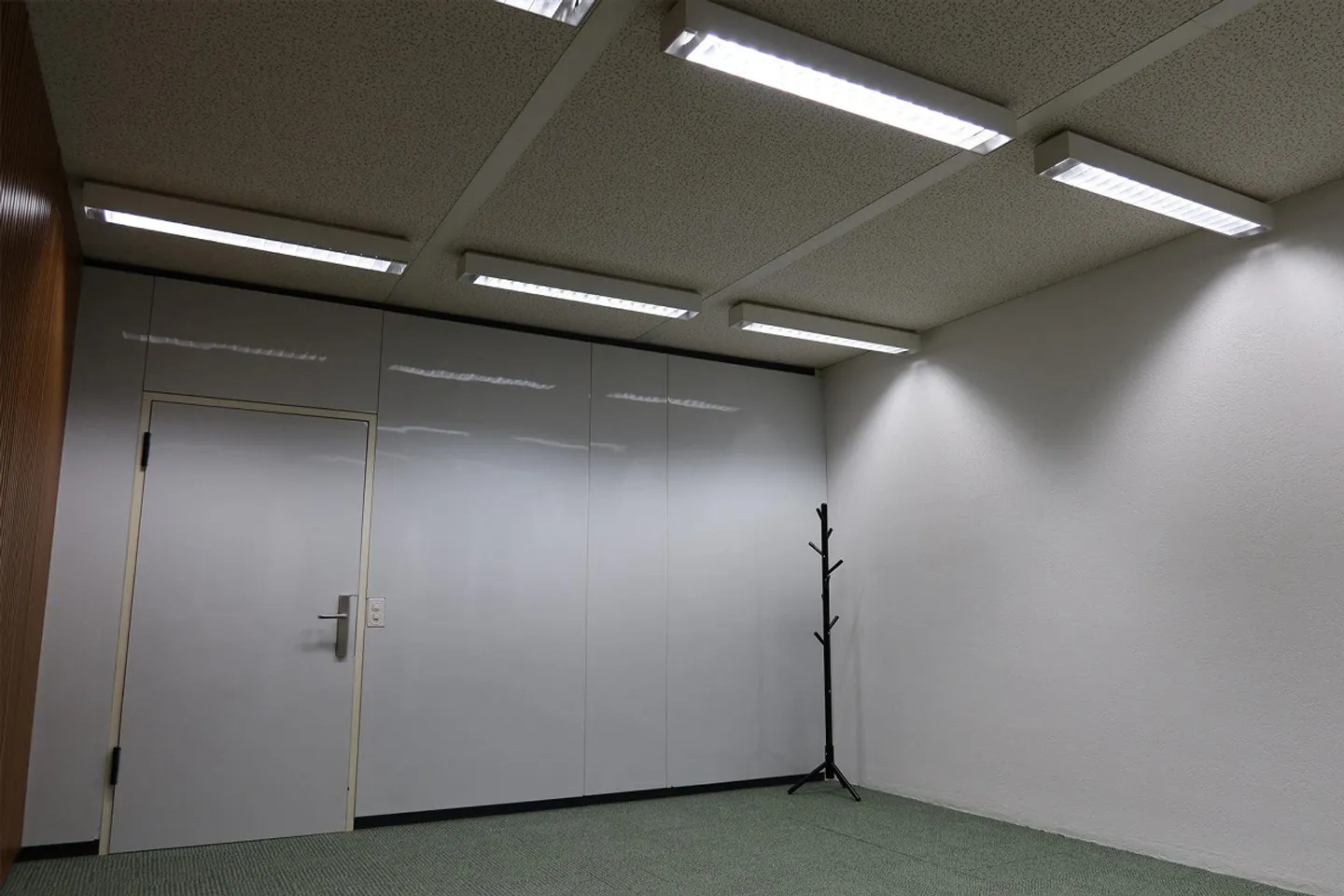 Furnished Office Space 55 m² - Photo 7 of 10
