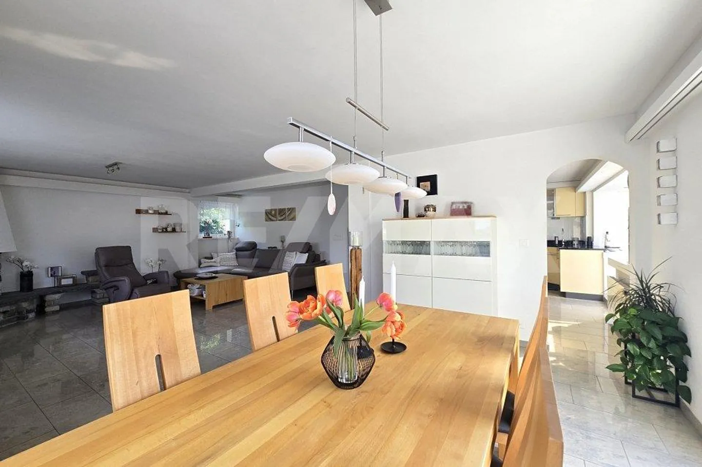 Mehrfamilienhaus mit Weitsicht & Rendite  Wohnen und Investieren i... - Foto 6 von 13