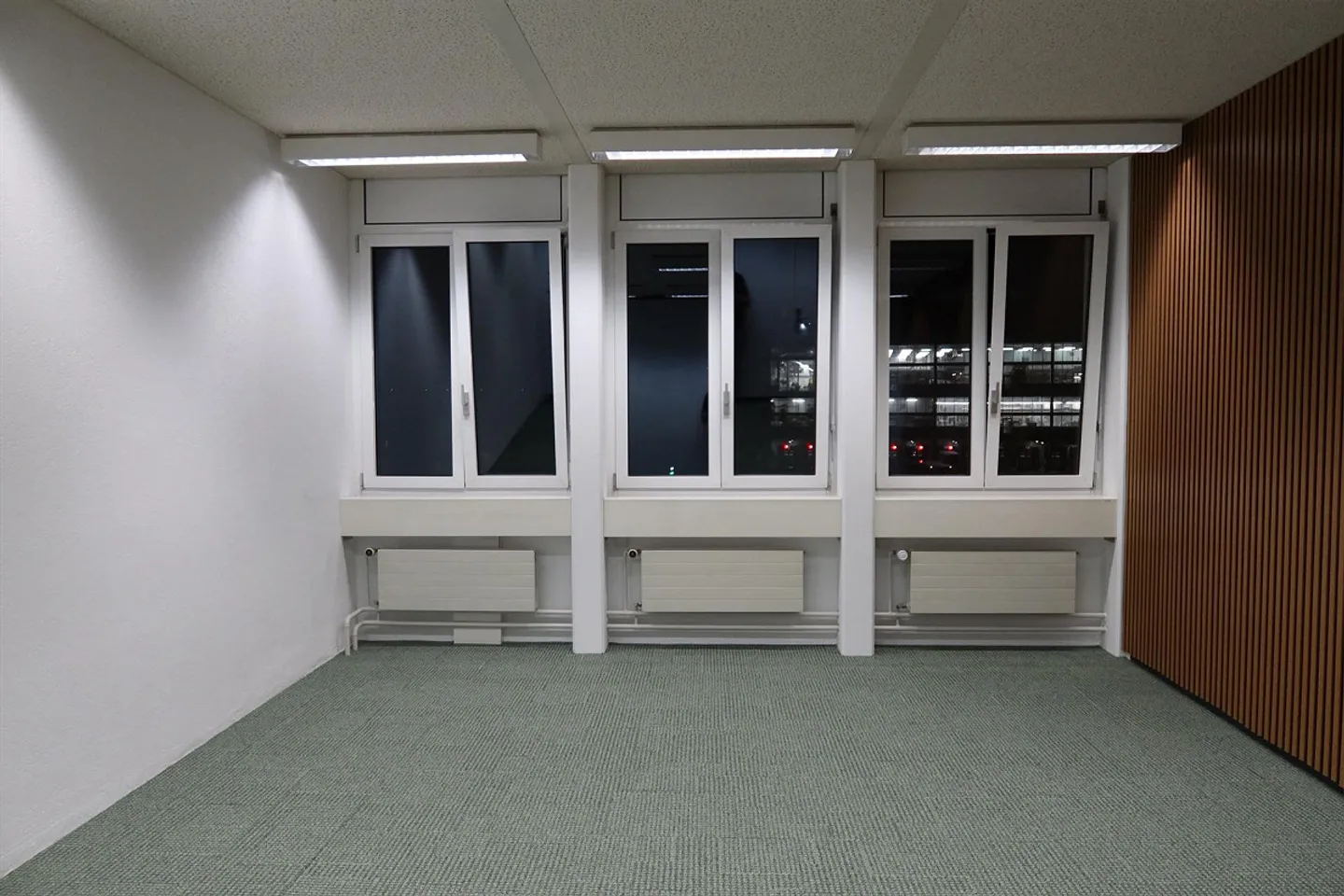 Furnished Office Space 55 m² - Photo 10 of 10