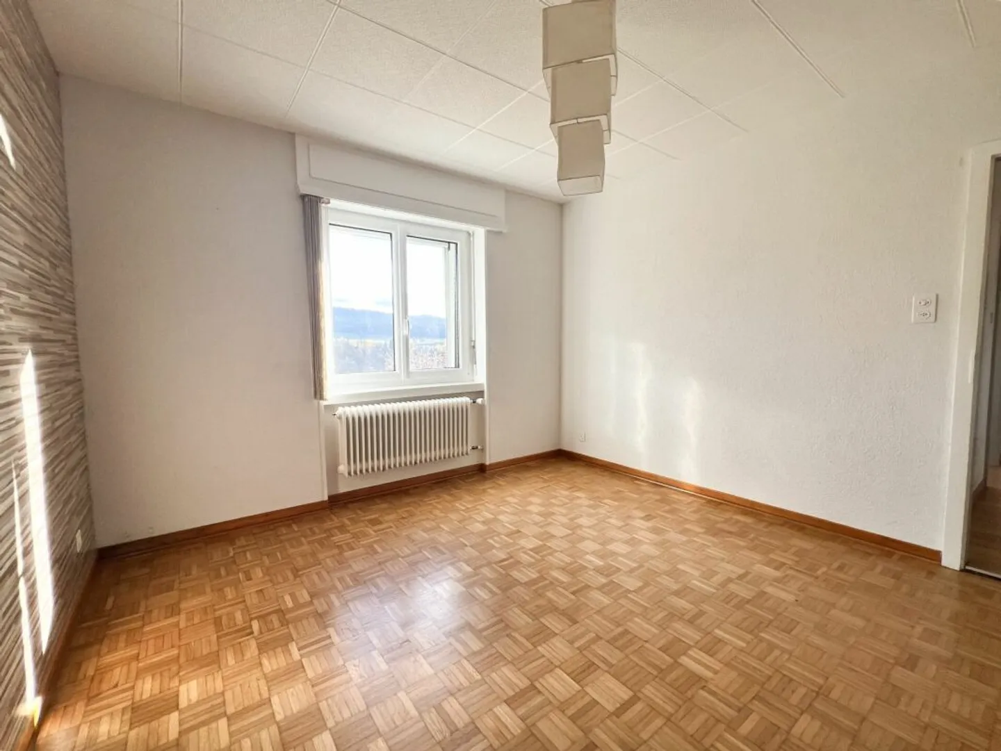 Bel appartement de 3 pièces dans une villa avec terrasse au Locle - Foto 9 von 13
